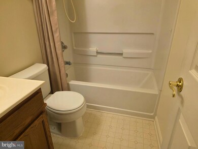 6528 Clear Drop Ct unit 203, Glen Burnie, MD 21060 - photo 7