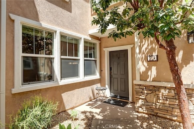 16710 Nicklaus Dr unit 73, Sylmar, CA 91342 - photo 2