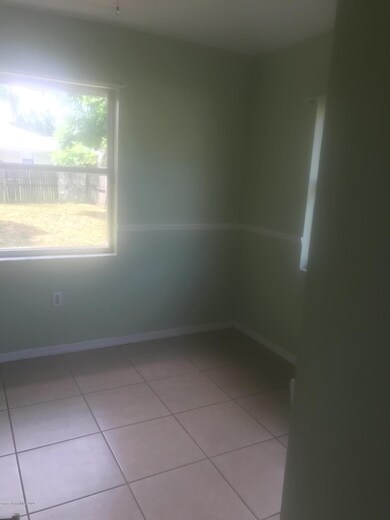 Back bedroom