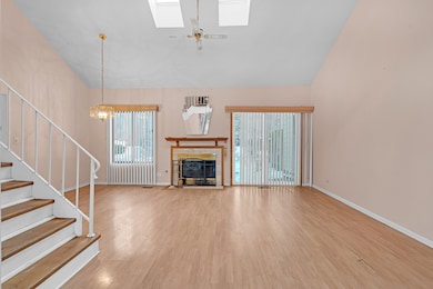 171 N Clare Ct, Wood Dale, IL 60191 - photo 3