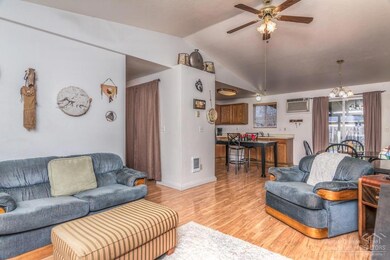 1641 SW 33rd St, Redmond, OR 97756 - photo 5