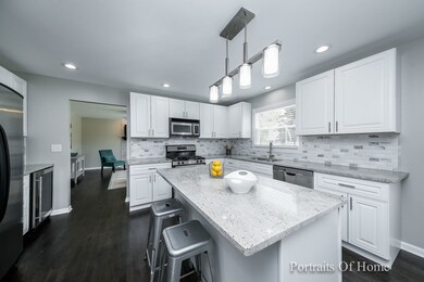 2001 Peach Tree Ln, Algonquin, IL 60102 - photo 5