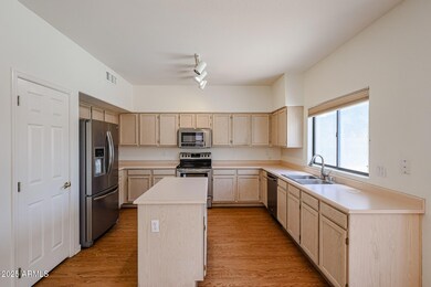 1815 E Dava Dr, Tempe, AZ 85283 - photo 7