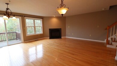 102 Bridle Cross Rd, Fitchburg, MA 01420 - photo 3