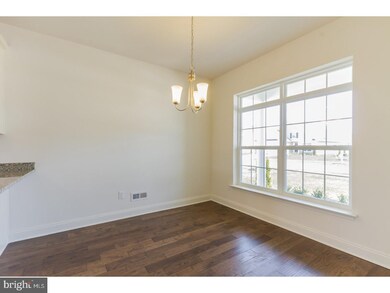 118 Field Loop unit 3336, Glassboro, NJ 08028 - photo 3