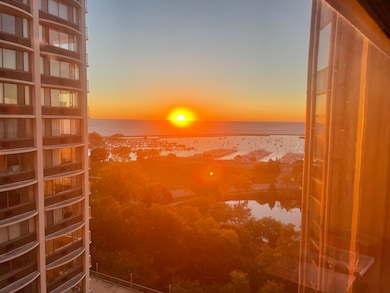 The Newport unit 1104, Milwaukee, WI 53202 - photo 2