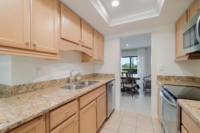 11355 Pond View Dr unit D203, Wellington, FL 33414 - photo 5