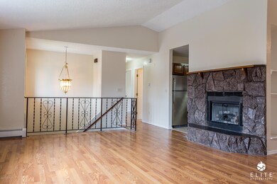 3610HollyberryCir(7of20)