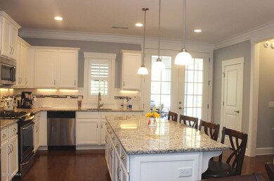 945 Tannin Bark Cir, Leland, NC 28451 - photo 5