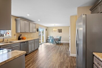 121 Timber Ridge Dr, Milford, NH 03055 - photo 7