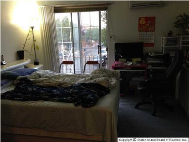 67 Skyline Dr, Staten Island, NY 10304 - photo 5