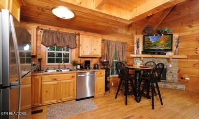 gatlinburg-cabin-gatlinburg-secret-splas