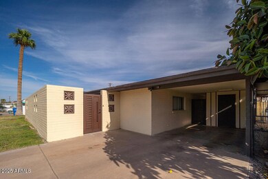 06_Front_04