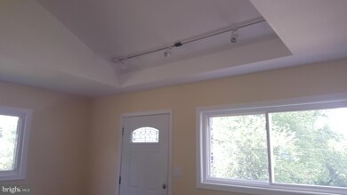 6615 Clinglog St, Capitol Heights, MD 20743 - photo 5