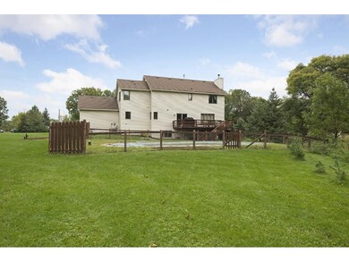 Expansive space, mature trees and plenty of sunshi