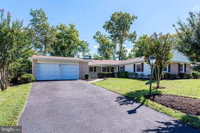 13150 Madonna Ln, Fairfax, VA 22033 - photo 7