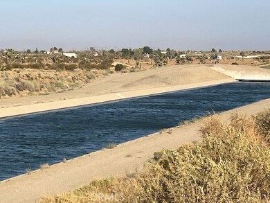 5202 La Mesa Rd, Phelan, CA 92371 - photo 5