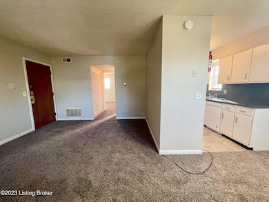 116 E Harrison Ave unit 3, Clarksville, IN 47129 - photo 3