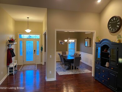 Dining Room/Foyer