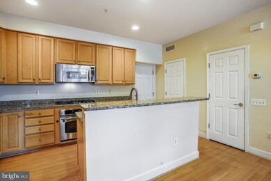 2408 Brookmoor Ln unit 407A, Woodbridge, VA 22191 - photo 6
