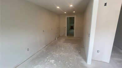 149 Shady River Blvd unit 40 B, Baden, PA 15005 - photo 6