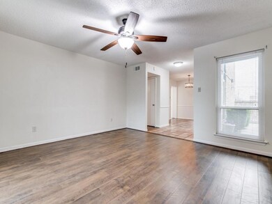 6412 Woodway Dr unit A, Fort Worth, TX 76133 - photo 4