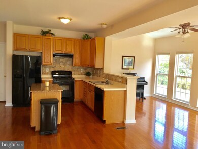 11325 Bishops Gate Ln, Laurel, MD 20723 - photo 6