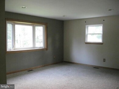 130 Juniper Ave, Berlin, NJ 08009 - photo 4