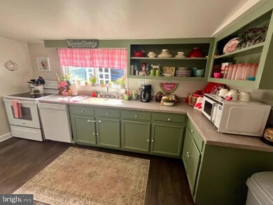 519 E Main St, Stanley, VA 22851 - photo 6