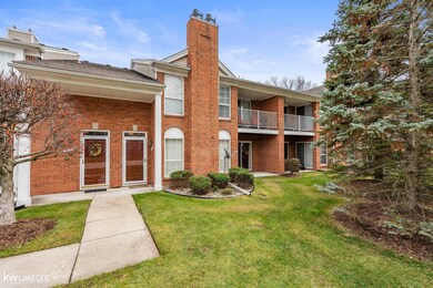 52224 Heatherstone Ave unit 76 / Bldg 7, Macomb, MI 48042 - photo 3