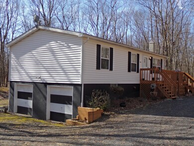 1208 Bluebird Ln, Bushkill, PA 18324 - photo 3