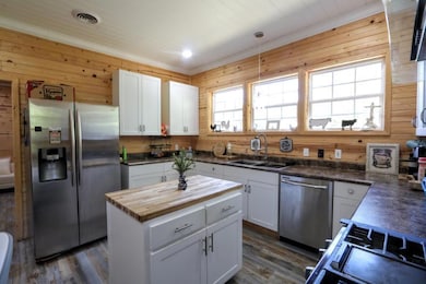 302 W 5th St, Iuka, MS 38852 - photo 3