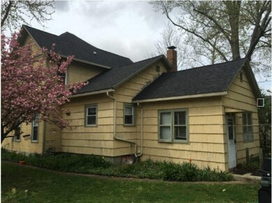 307 S Elm St, Three Oaks, MI 49128 - photo 3