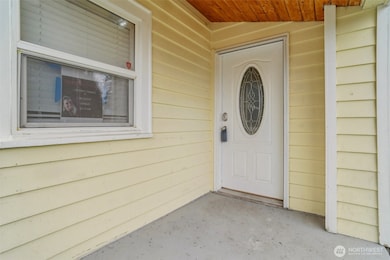 2406 100th St SE, Everett, WA 98208 - photo 3