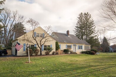 9 Mayfair Dr, Slingerlands, NY 12159 - photo 2