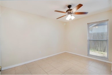 Main House- Secondary Bedroom 1