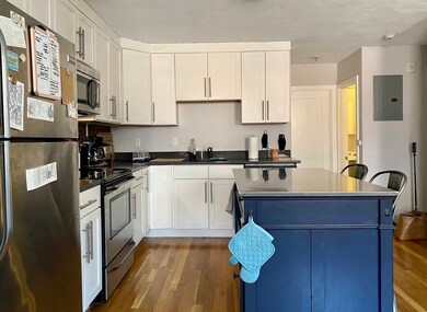 178 North St unit 4, Boston, MA 02113 - photo 2