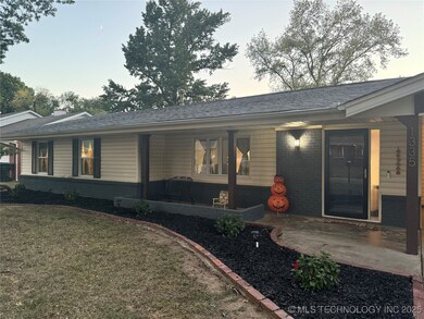 1335 N Mcfarland Place, Claremore, OK 74017 - photo 2