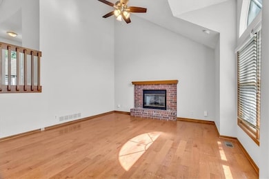 15612 Barkley St, Overland Park, KS 66223 - photo 5