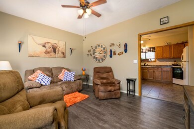 209 N Queen St, Maize, KS 67101 - photo 5