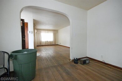 8 Palm St, Three Oaks, MI 49128 - photo 3