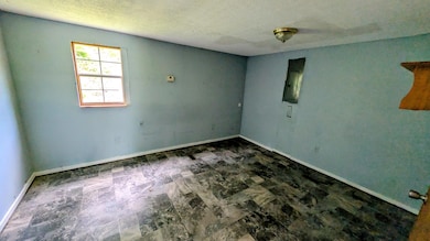 7846 State Highway 1690, Louisa, KY 41230 - photo 6