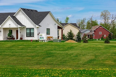 3236 Ramsey St, Faribault, MN 55021 - photo 3