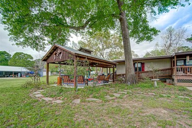 15337 Bennette Woods Rd unit A, Conroe, TX 77302 - photo 3