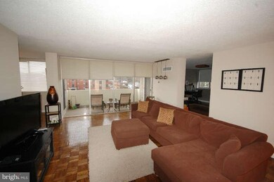 Park Towers East unit 402, Baltimore, MD 21215 - photo 6