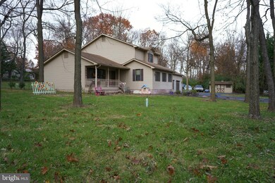 77 Chenoweth Dr, Bunker Hill, WV 25413 - photo 5