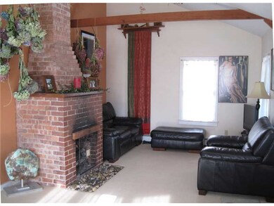 114 Islington Ave, Portsmouth, RI 02871 - photo 4