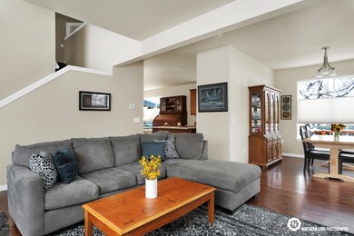 VIEW TO KITCHEN & VIEW TO UPPER LEVEL