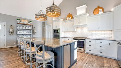 Gourmet Kitchen & Ice Maker