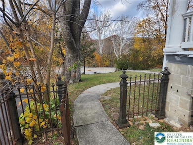 435 Main St, Slatington, PA 18080 - photo 2